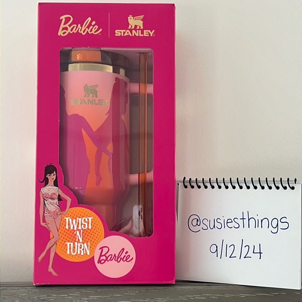 NEW Stanley BARBIE '60S TWIST 'N TURN
40 OZ QUENCHER - Picture 9 of 16
